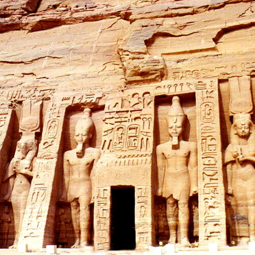 Templo de la reina Nefertari en Abu Simbel Egipto panoramio